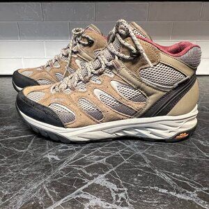 HI-TEC HIKING HIGH TOP SHOES - SIZE 10 M - LIKE NEW - EXCELLENT CONDITION